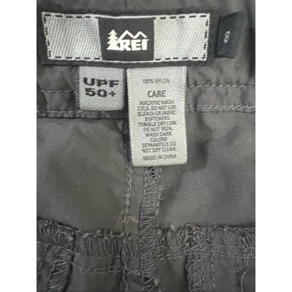 REI UPF 50+ Women Grey Convertible Cargo Pants Size 8 Belted Zipper Leg Outdoor - Picture 11 of 15